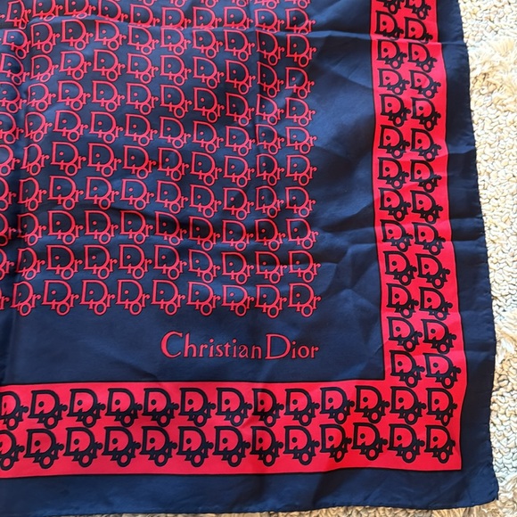 Authentic Dior silk scarf - Picture 5 of 6